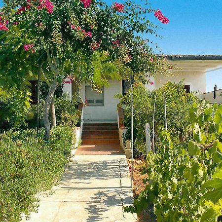 Apartment In Castelvetrano Near Shopping Exterior photo